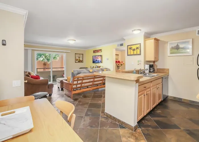 Cozy Near Downtown Shared Pool And Hot Tub Holiday home Scottsdale