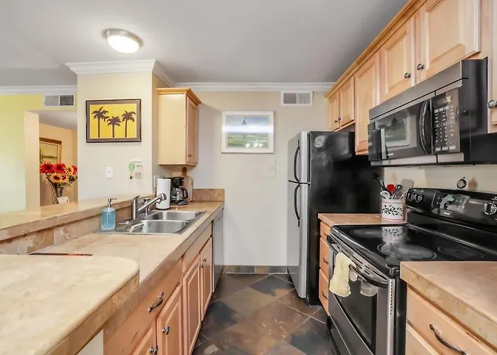 Cozy Near Downtown Shared Pool And Hot Tub Holiday home *
